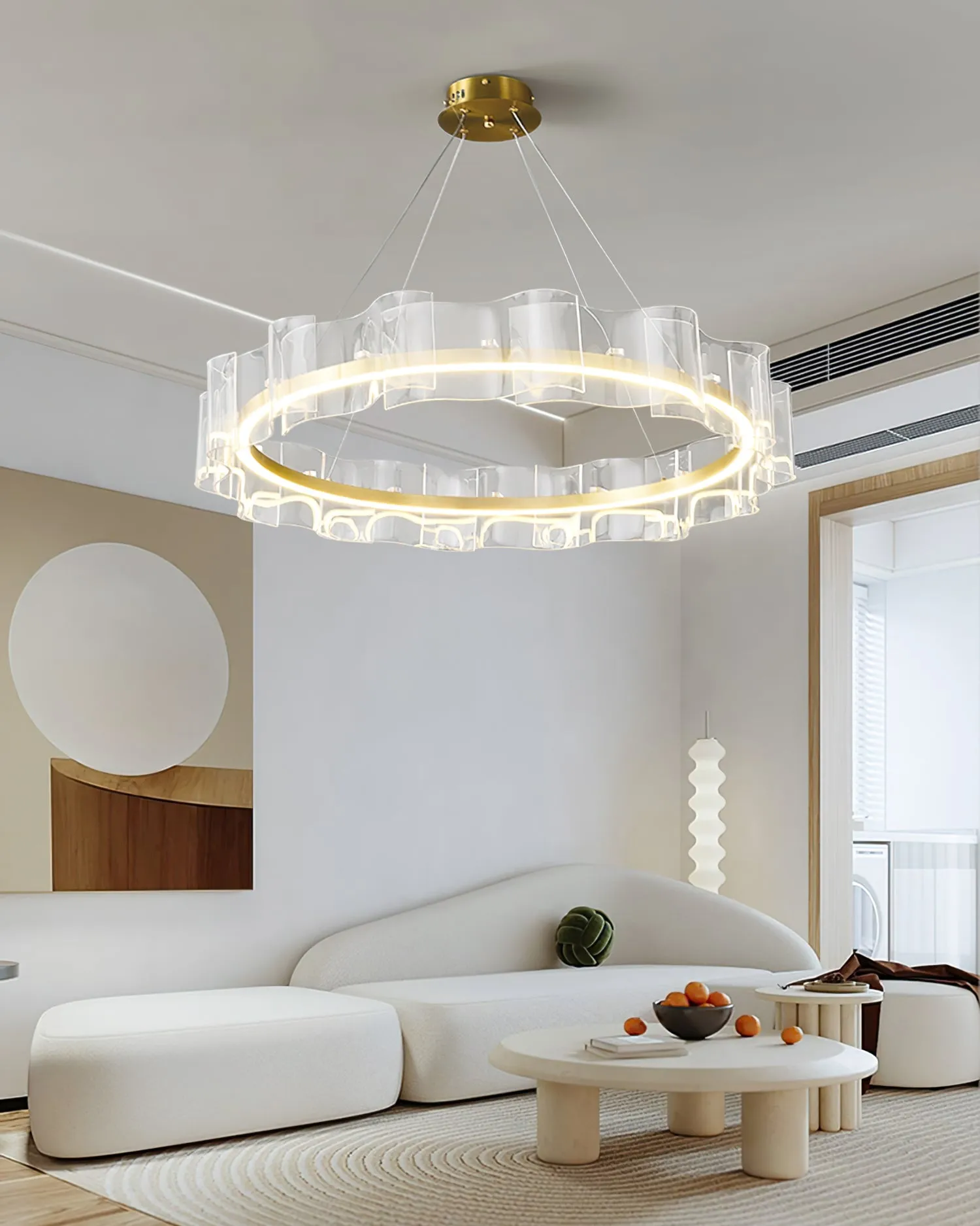 Evette Chandelier