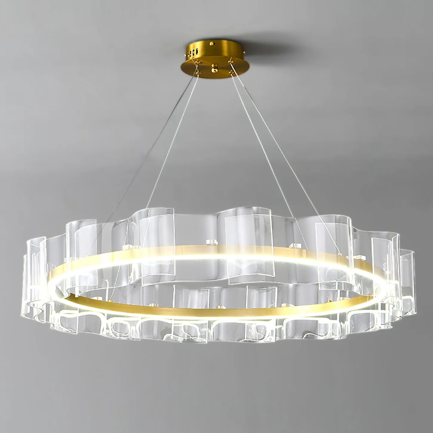 Evette Chandelier