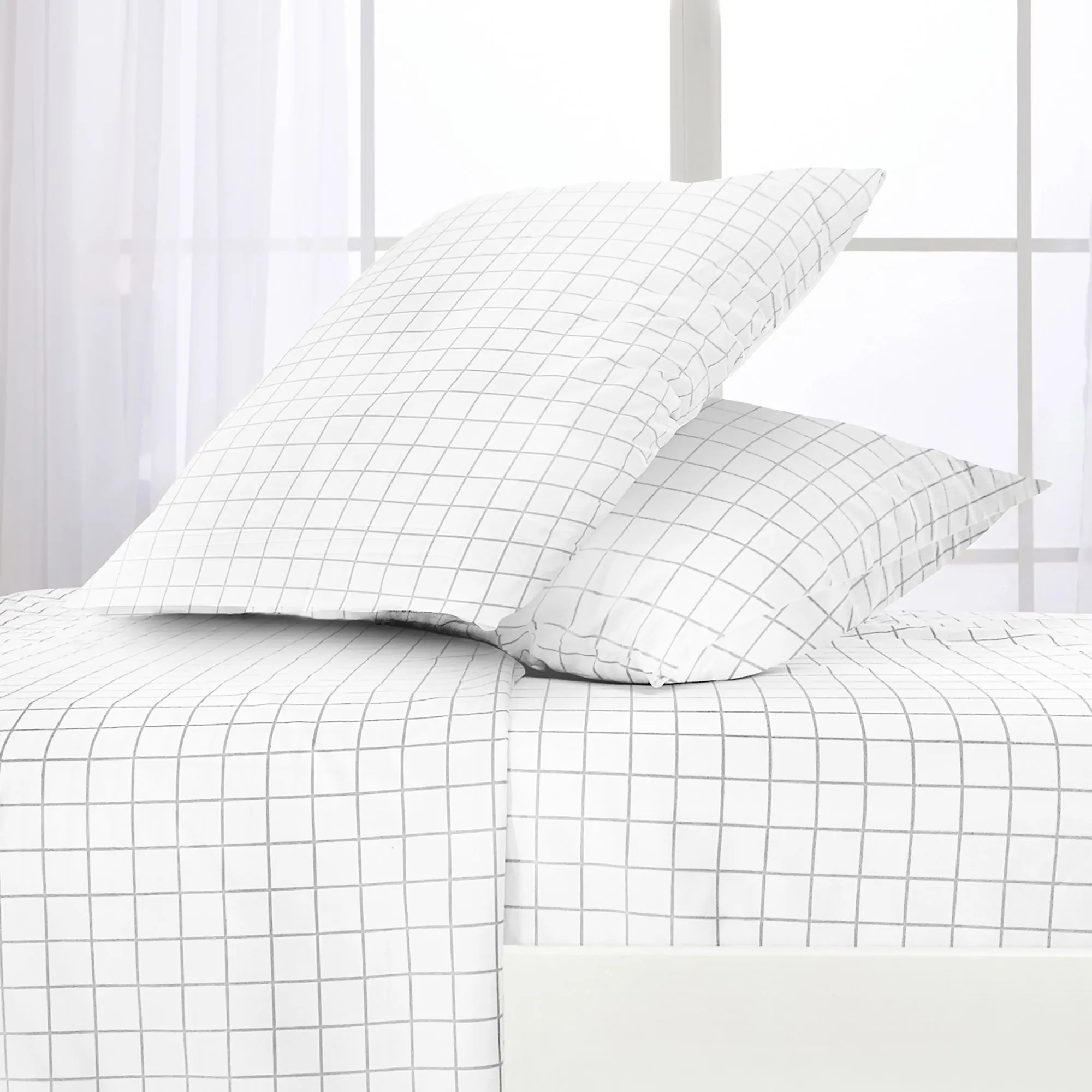 Iconic 4-Piece Microfiber Sheet Set (Last Chance)