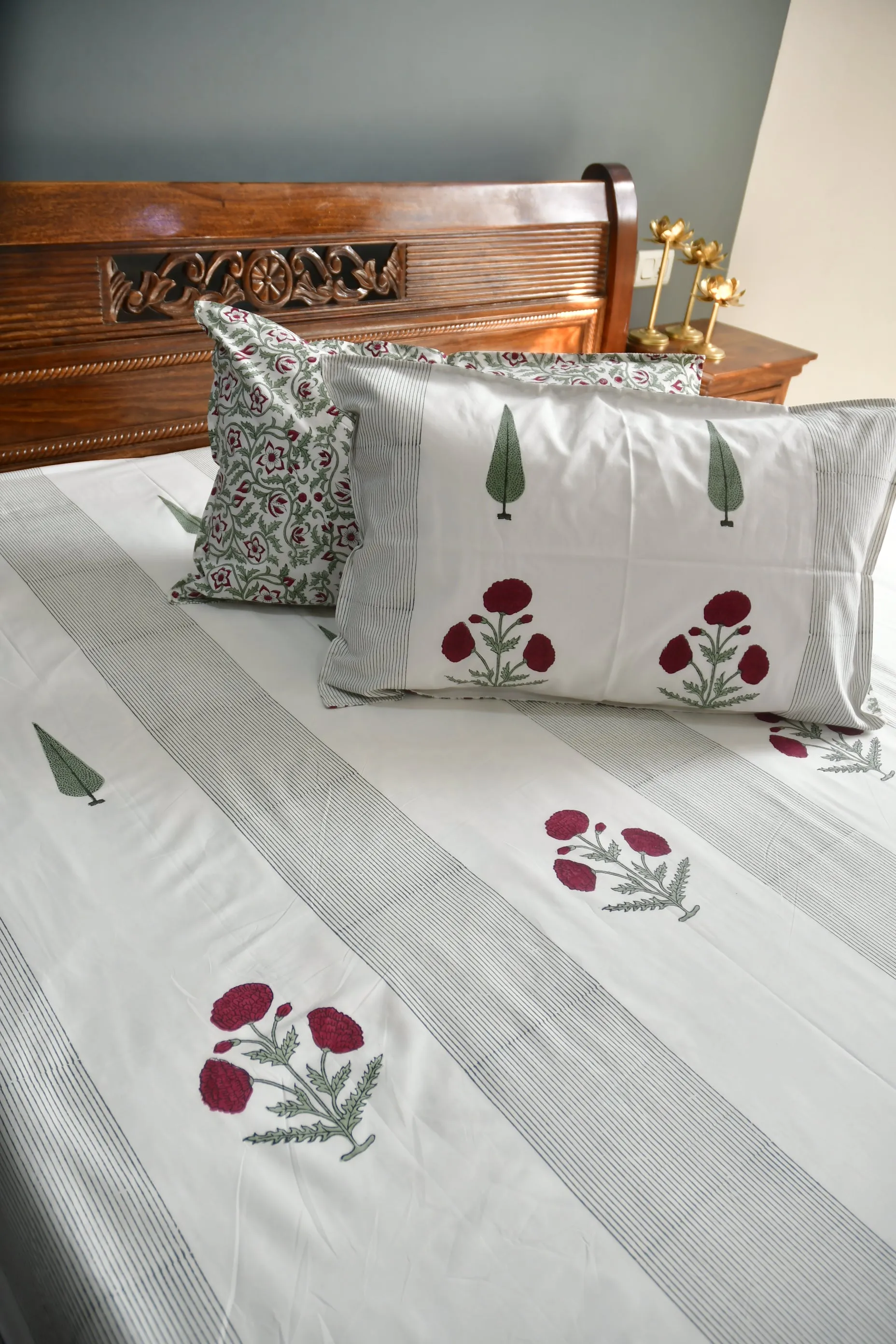 Luxurious Red Poppy Bedsheet | Hand-Blocked Design