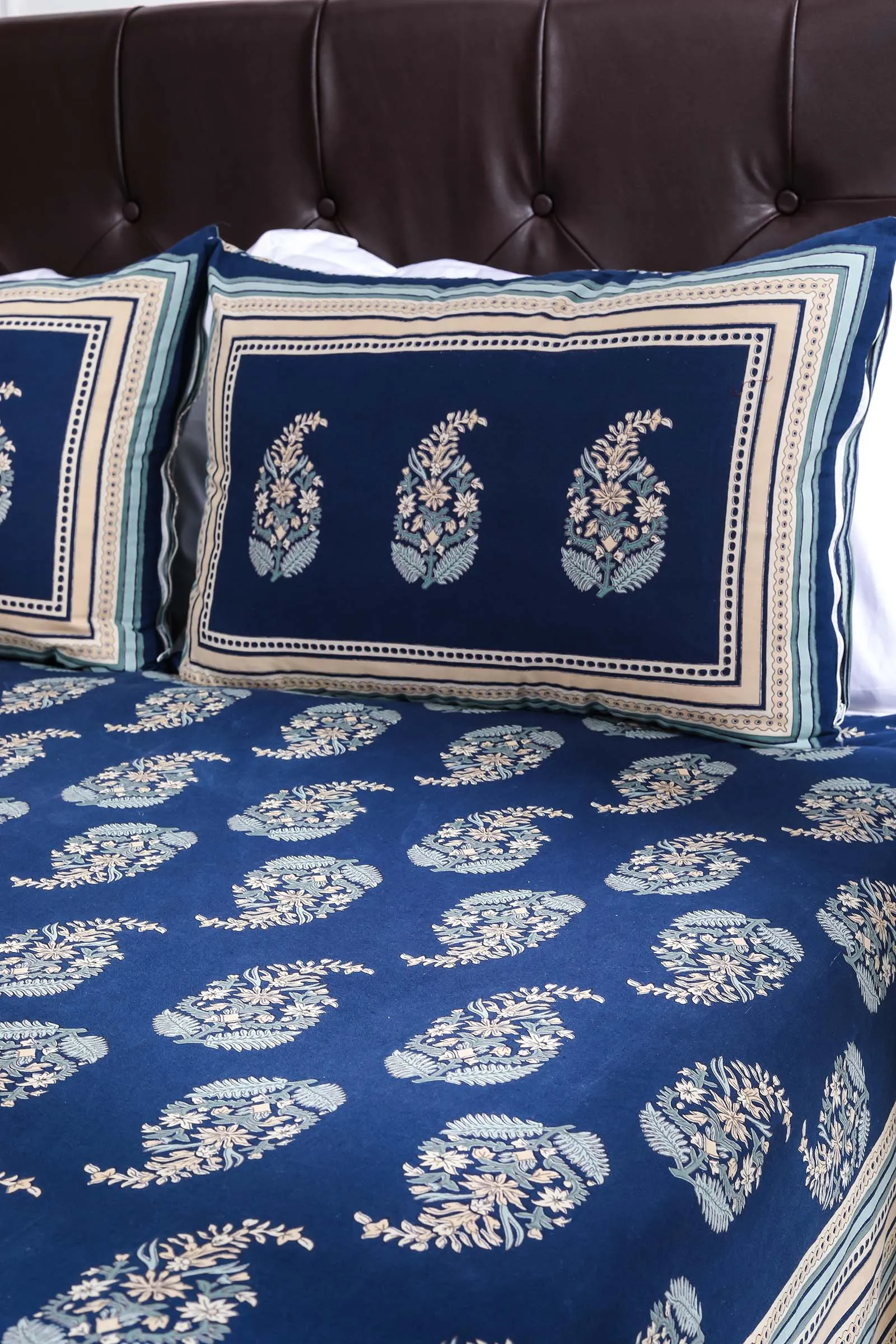 Sindhu Paisely Cotton Bedsheet