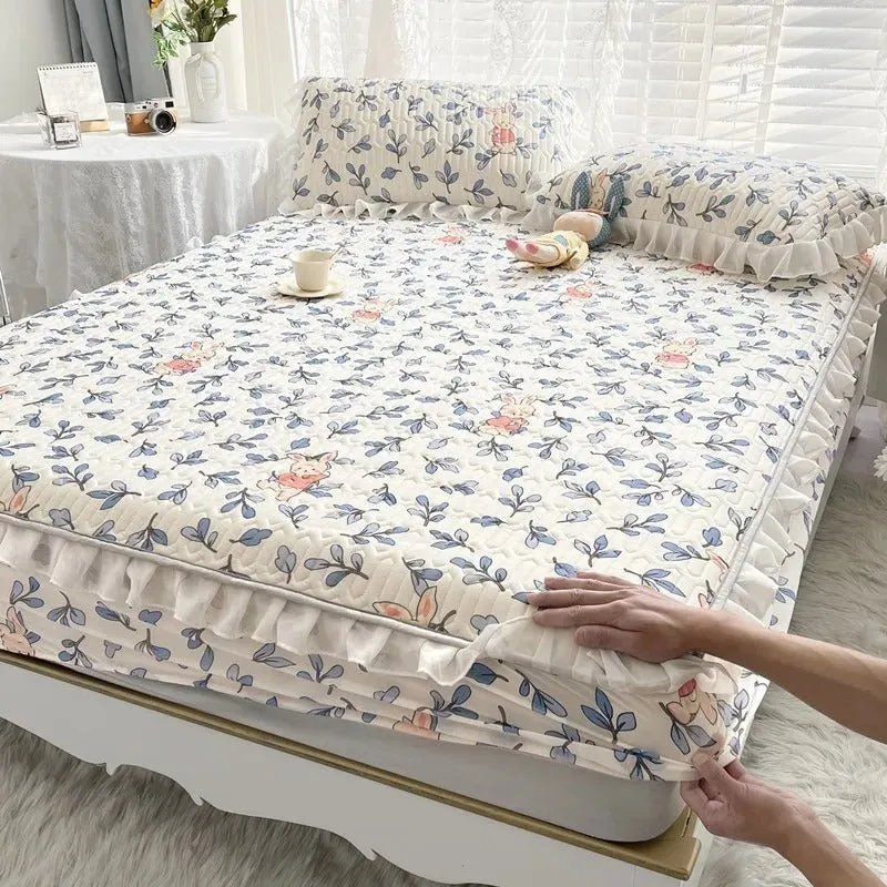 Summer Ice Silk Latex Mattress Set - Lace Style Ice Silk Mat, Bed Sheet, Skirt Style, Non Slip Fixed Mattress Protective Cover